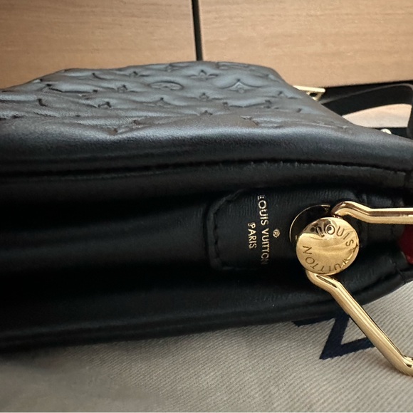 Louis Vuitton Black Coussin BB - Picture 7 of 11